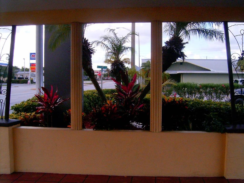 Budget Inn Of Okeechobee Exterior foto